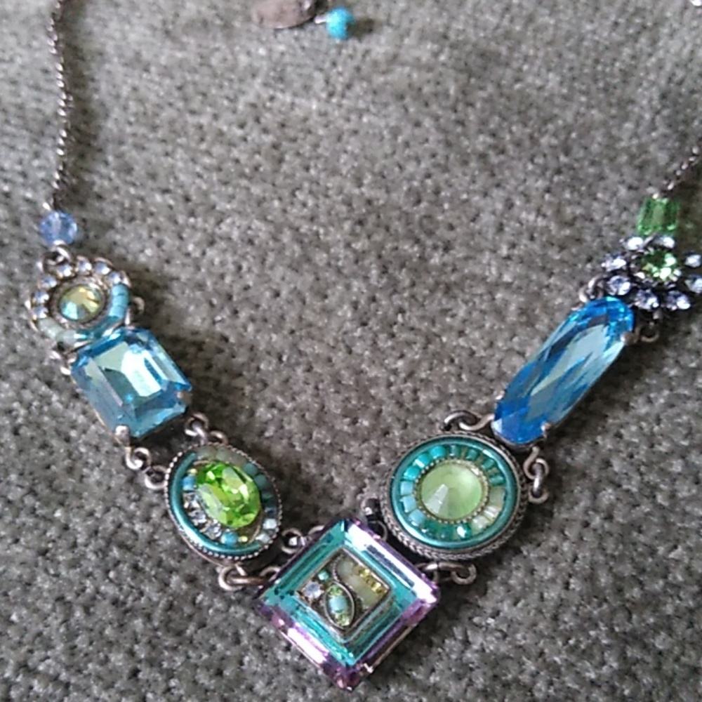 FireFly Necklace - Picture 5 of 6